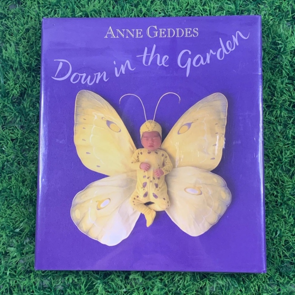 Anne Geddes 'Down in the Garden' Book Brand New Sealed